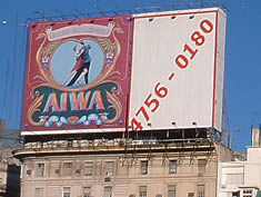 �d�����i�̊Ŕ��A���[���`���^���S�ȃu�G�m�X�A�C���X