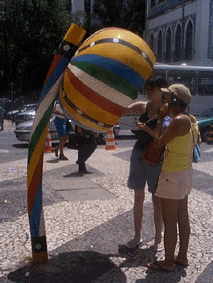 �r�����o�E�^�̌��O�d�b