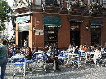 �T���e�����n��̃J�t�F�E�h���[�S