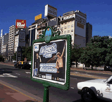 �X�C�E�W�F�l���X�������C�u���m�Ŕ�