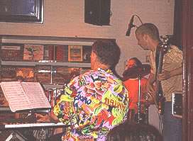 �g���I�E�t�@�b�g���[�\�̉��ten�u�G�m�X�A�C���X